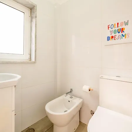 Guestready - Captain's Near Agua Museum Appartamento Lisbona