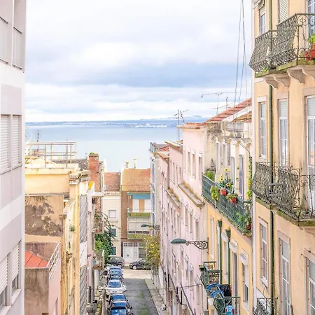 Guestready - Captain's Near Agua Museum * Lisboa