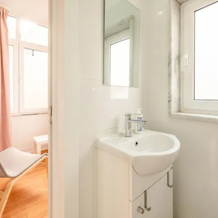 Guestready - Captain's Near Agua Museum Apartment Lisbon